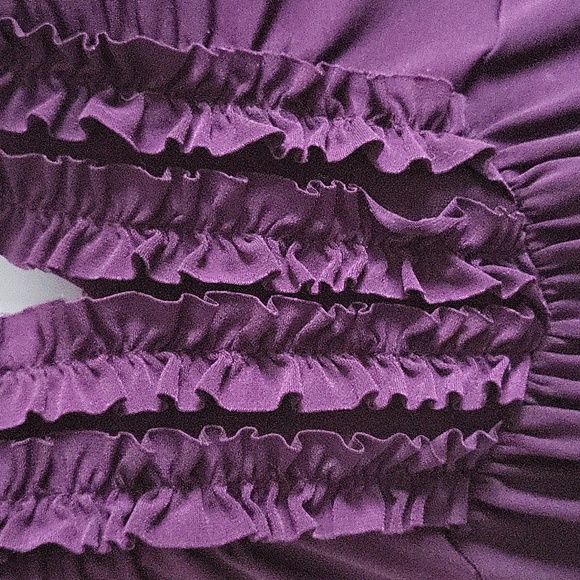 May BE Ruffled Top - Picture 3 of 9